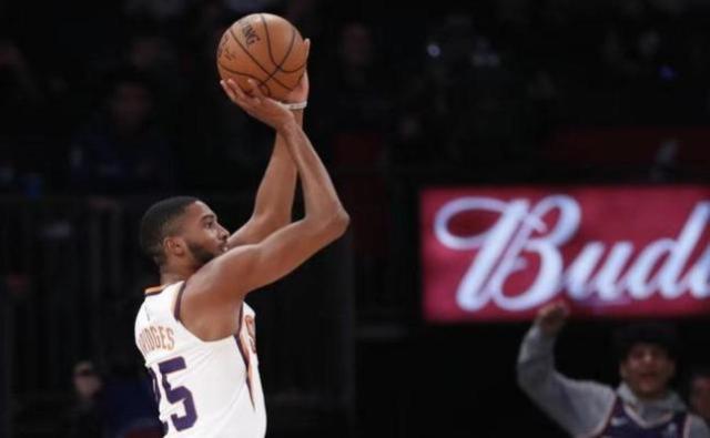 半岛体育-布里奇斯生涯新高全队失误仅3次 太阳再登西部第1